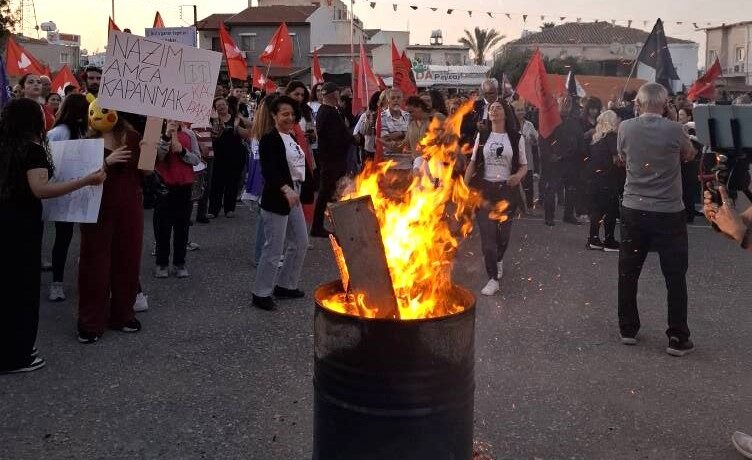 Laik eğitim mücadelesinin ateşi 11. gününde İskele’de yandı