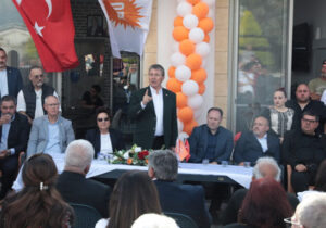 Üstel: “Baktığınız her yerde UBP’nin imzası var!”