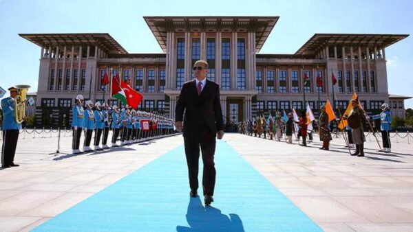 Namık Tan yazdı: Küresel önemi olan Türkiye’nin yeri, Erdoğan’ın liderliği değil