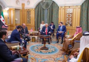 Tarihi görüşme | ABD Başkanı Trump, Suriye Geçici Cumhurbaşkanı Colani ile Riyad’da bir araya geldi; toplantıya Erdoğan da telefonla katıldı