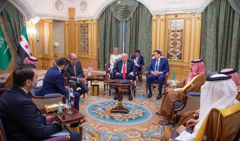 Tarihi görüşme | ABD Başkanı Trump, Suriye Geçici Cumhurbaşkanı Colani ile Riyad’da bir araya geldi; toplantıya Erdoğan da telefonla katıldı