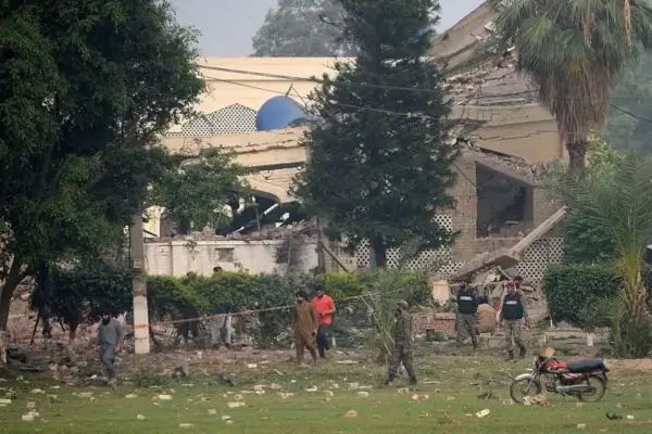 Hindistan, Pakistan’a füzelerle saldırdı