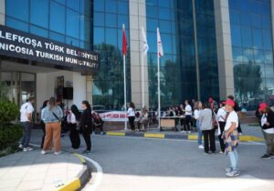 BES’ten genel greve tam katılım: “Karanlığa teslim olmayacağız”