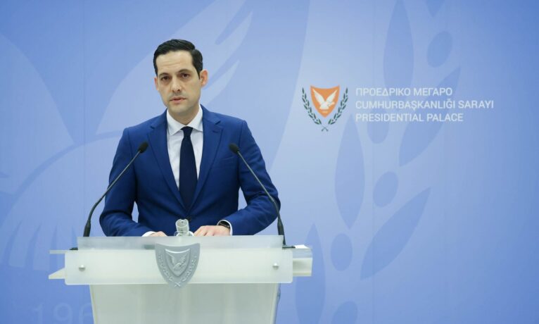 Hristodulidis ile Tatar ortak masaya oturabilir: Gözler Pazartesi günü yapılacak açıklamada