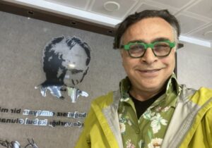 Barbaros Şansal’a İstanbul Havalimanı’nda gözaltı