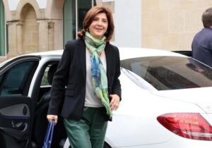 Barış güçleri sahnede: Houlguin’e ‘federal çözüm’ karşılaması