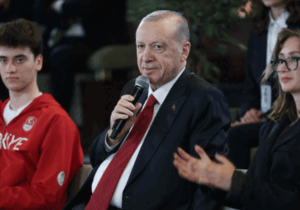 Erdoğan: “Yeni anayasayı ertelemek mümkün değil”