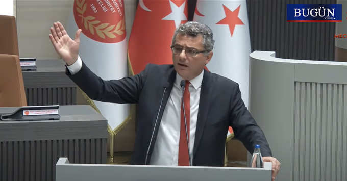 Erhürman’dan Meclis’te mülkiyet dersi: “Çözüm iradesi olmadan taşınmaz mal komisyonu işlemez”