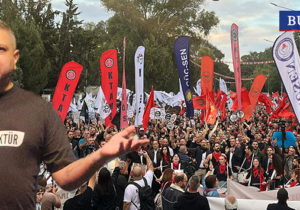 On binler haykırdı: “Bu halk Ayşemden Akın’ın yanındadır!”