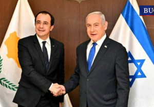 AKEL’den sert tepki: “Hristodulidis savaş suçlularının yanında olamaz!”