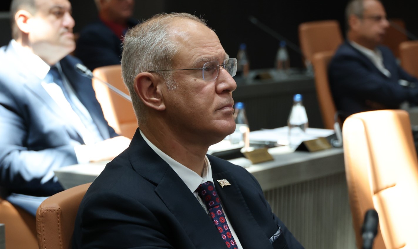 Hasipoğlu: “Tutuklu yargılama Meclis çalışmalarını aksatır”