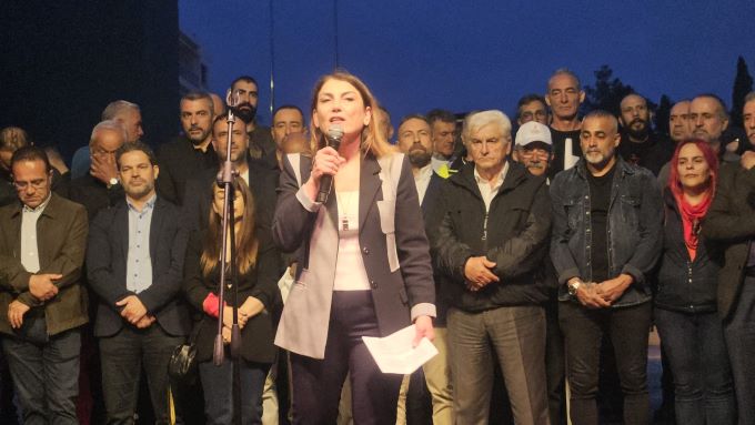 Doktorlar da meydanda: “Eğitimde laiklik çocukların özgürlüğüdür”