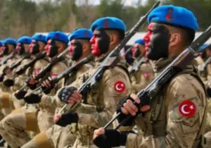 FT: Türkler nasıl güç kullanacaklarını biliyor ve kayıp vermekten korkmuyorlar; Avrupa’nın Türk ordusuna ihtiyacı otoriterlik endişelerinin önüne geçebilir