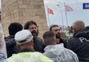  “İrade Bizde” pankartı taşıyan yurttaşlara polis müdahalesi: 5 gözaltı!