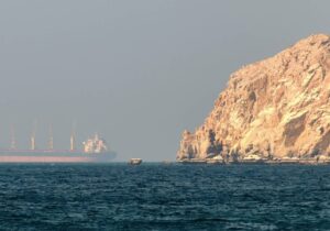 İran parlamentosu, Hürmüz Boğazı’nı kapatma kararını onayladı: Hürmüz Boğazı neden önemli?