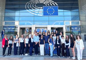 19 Mayıs TMK öğrencileri Avrupa Parlamentosu’nu ziyaret etti