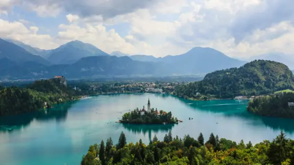 Slovenya dijital göçebe vizesi başlatıyor