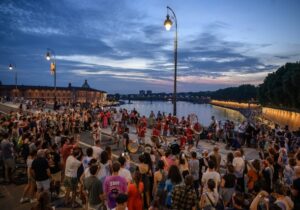 Fransa | Müzik Festivali’nde şırınga korkusu yaşandı; yüzlerce kişi gözaltına alındı