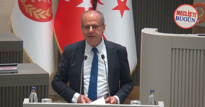 Özuslu’dan sert çıkış: “Bu yasa geleceğimizi rulet masasına yatırıyor”