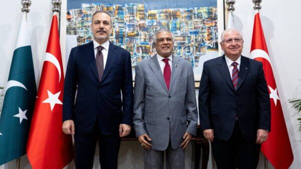 Hakan Fidan duyurdu I Türk şirketleri Pakistan açıklarında petrol ve doğal gaz arayacak