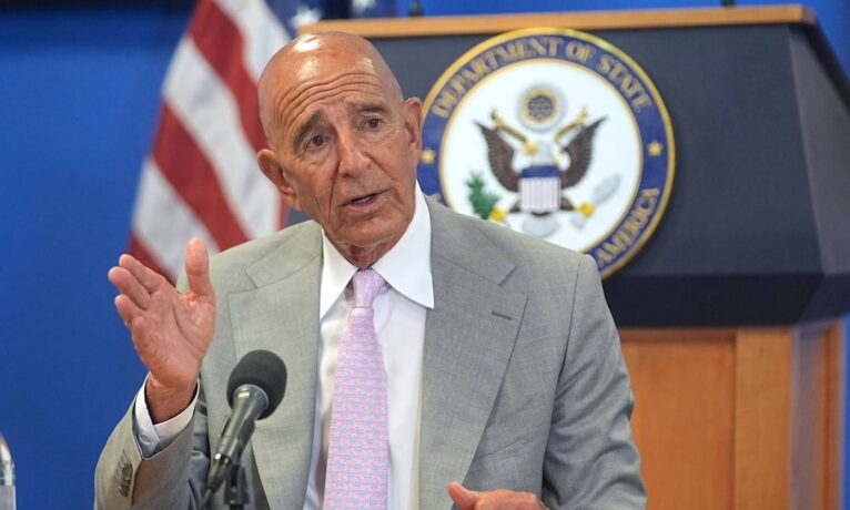 ABD’nin Ankara Büyükelçisi ve Suriye Özel Temsilcisi Tom Barrack: “SDG, YPG’dir ve PKK’nın bir türevidir, onlara devlet içinde bağımsız yönetim kurma borcumuz yok“