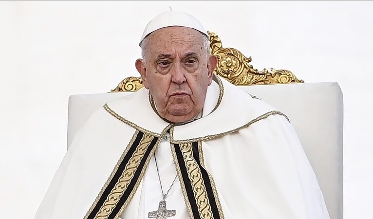 Hristiyanlar, İsrailli yasa dışı yerleşimci şiddetini Papa’ya şikayet etti