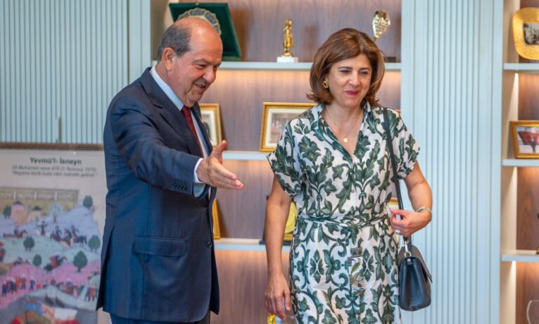 New York zirvesi öncesi Kıbrıs turu: BM Temsilcisi Holguin, Tatar ile görüştü