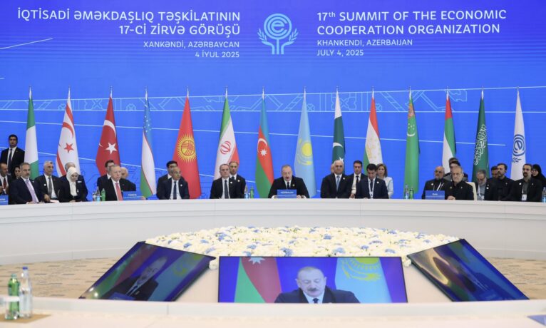 Ekonomik İşbirliği Teşkilatı 17. Zirvesi Azerbaycan’da başladı I Erdoğan: “Kıbrıs Türkleri ile ilişkilerinizi geliştirmenizi bekliyorum”