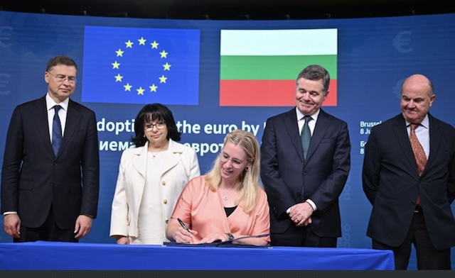 AB Konseyi Bulgaristan’ın 1 Ocak 2026’da Euro kullanmasını kabul etti