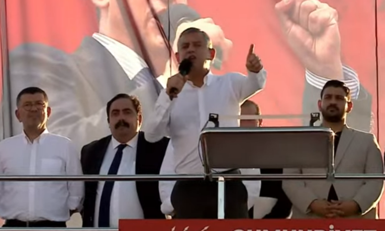 Özel’den Erdoğan’ın ‘Türk-Kürt-Arap ittifakı’ çıkışına itiraz: “Ümmetçilik üzerinden sana hesap yaptırmayız“