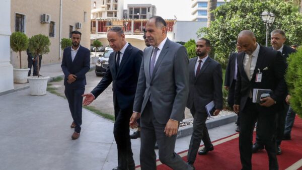 Yunanistan’dan Libya’ya “barış ve iyi komşuluk” mesajı: Deniz yetki alanları ve göç gündemde