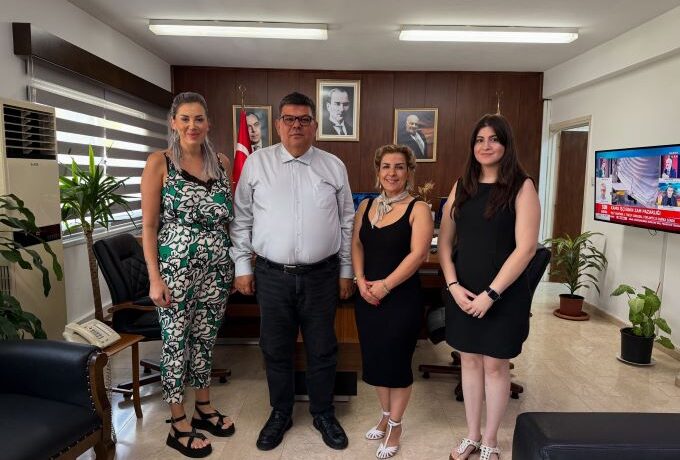 Güzellik ve Tırnak Teknisyenleri Birliği, Maliye Bakanı Berova’yı ziyaret etti