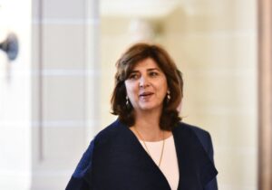 Holguin, Brüksel’de Costa ve Hahn ile görüştü: Beşli zirve öncesi diplomasi trafiği hızlandı