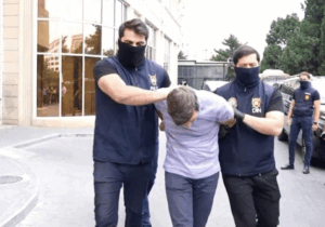 Azerbaycan-Rusya gerilimi: Bakü’deki Sputnik ofisini polis bastı, genel yayın yönetmeni ve haber müdürü gözaltında
