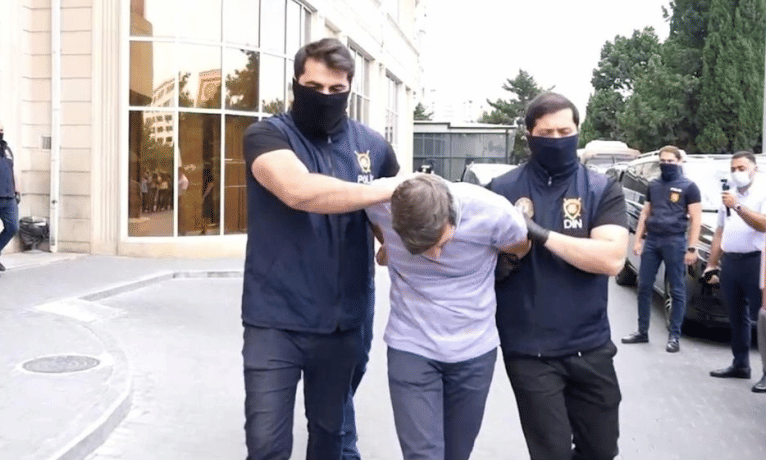 Azerbaycan-Rusya gerilimi: Bakü’deki Sputnik ofisini polis bastı, genel yayın yönetmeni ve haber müdürü gözaltında
