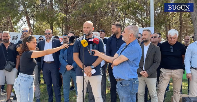 Aksa önünde eylem: “Bir milyar dolar bu halkın cebinden çıktı”