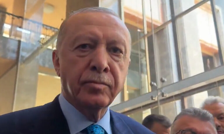 Erdoğan, Bahçeli’nin ‘İBB duruşmaları TRT’de yayınlasın’ çağrısına destek verdi: “Hayırlı olur!”