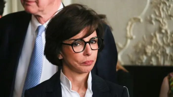 Fransa Kültür Bakanı “yolsuzluk” suçlamasıyla yargılanacak