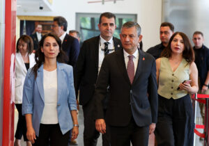 DEM Parti: Bu operasyonları kayyım anlayışının devamı olarak görüyoruz