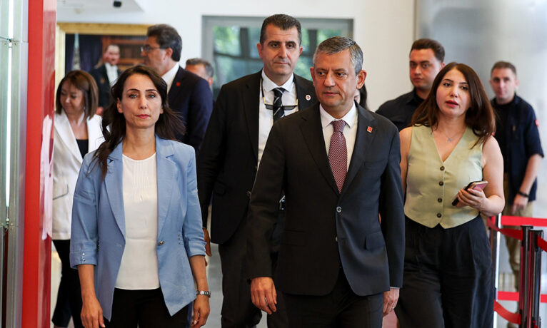 DEM Parti: Bu operasyonları kayyım anlayışının devamı olarak görüyoruz