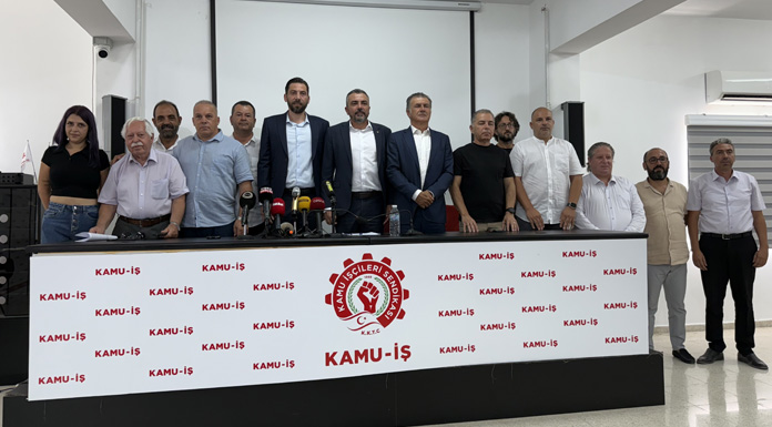 Hemşireler ve Ebeler Sendikası, Hür-İş’e Katıldı: “Birleşerek güçleneceğiz”