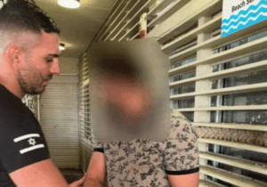 İsrail medyası: Tel Aviv’deki plajda çocukları soyunma kabininde filme alan Türk diplomat gözaltına alındı