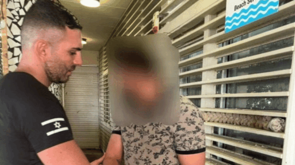 İsrail medyası: Tel Aviv’deki plajda çocukları soyunma kabininde filme alan Türk diplomat gözaltına alındı