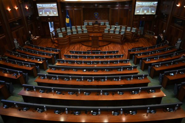 Kosova’da Meclis Başkanı 50’nci oylamada da seçilemedi