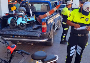 Polis 102 scootera el koydu, ‘araç kullanımında kurallara uyun’ çağrısı yaptı