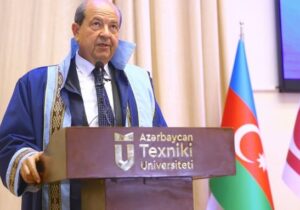 Tatar’a Azerbaycan’da fahri doktora