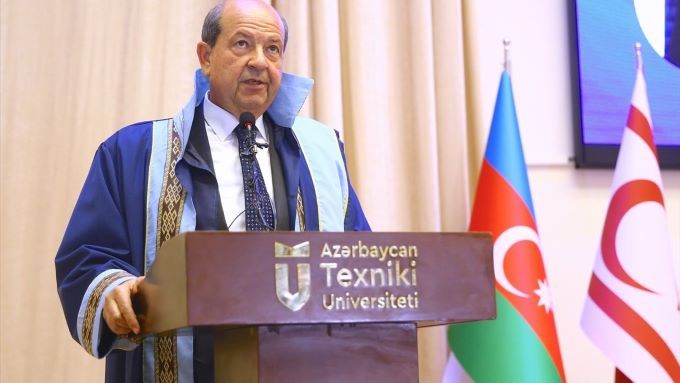 Tatar’a Azerbaycan’da fahri doktora