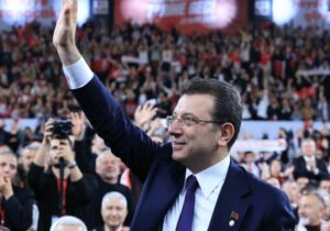 İmamoğlu: “Gazze’deki insani yardım krizi insanlık suçudur, Türkiye Filistin’in tanınmasında öncü olmalıdır”