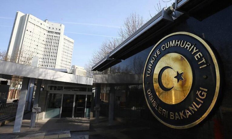 Türkiye’den Washington’da imzalanan barış adımına destek