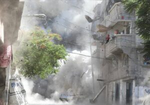 İsrail, Gazze’de Filistin Kızılayı karargahını bombaladı